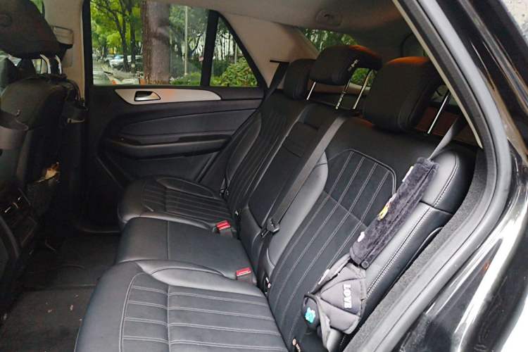 Used Mercedes-Benz GLE 2015 GLE 320 4MATIC Left Rear Seat