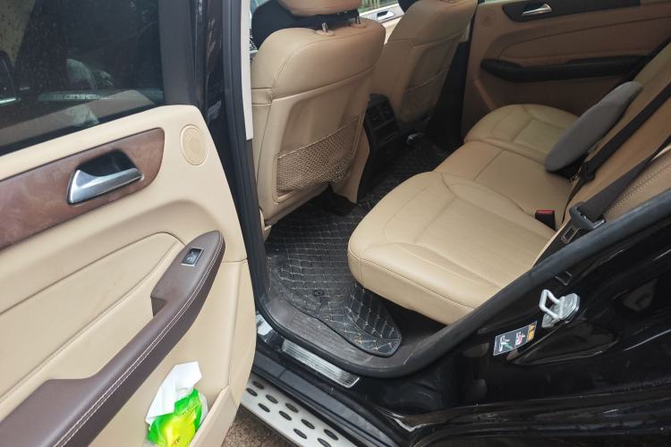 Used Mercedes-Benz GLE 2015 GLE 400 4MATIC Left Rear Seat
