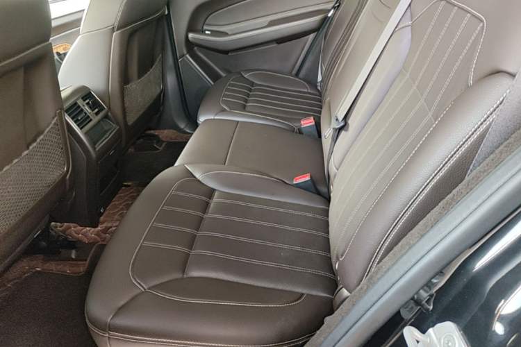Used Mercedes-Benz GLE 2015 GLE 320 4MATIC Left Rear Seat