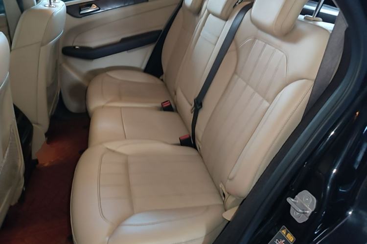 Used Mercedes-Benz GLE 2015 GLE 400 4MATIC Left Rear Seat