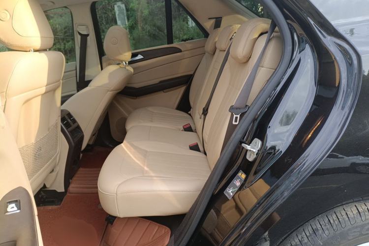 Used Mercedes-Benz GLE 2015 GLE 400 4MATIC Left Rear Seat