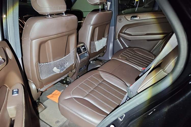 Used Mercedes-Benz GLE 2015 GLE 400 4MATIC Left Rear Seat