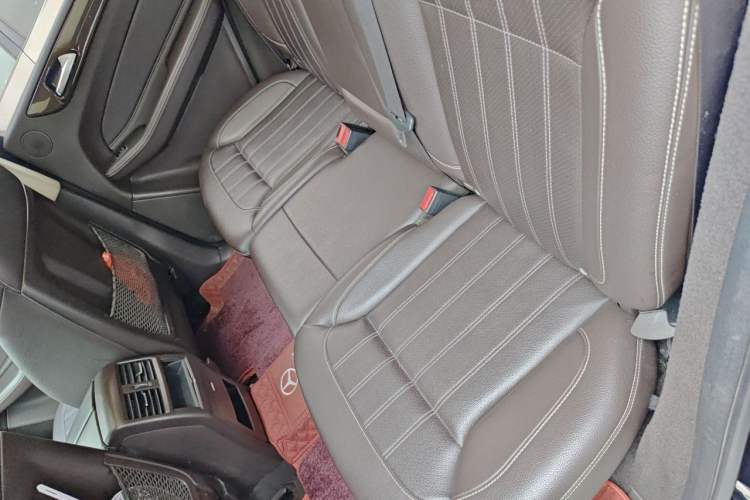 Used Mercedes-Benz GLE 2015 GLE 350 d 4MATIC Left Rear Seat