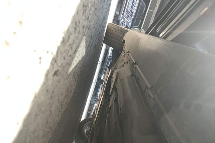 Used Mercedes-Benz GLE 2015 GLE 320 4MATIC Left Side Sill