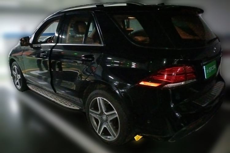 Used Mercedes-Benz GLE 2015 GLE 400 4MATIC Rear Left 45 Deg