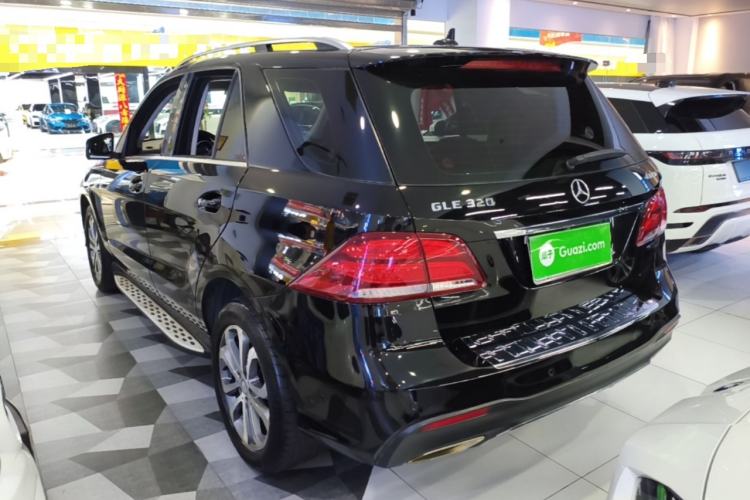Used Mercedes-Benz GLE 2015 GLE 320 4MATIC Rear Left 45 Deg
