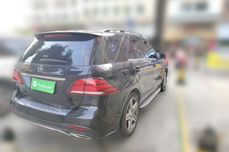 Used Mercedes-Benz GLE 2015 GLE 400 4MATIC Rear Right 45 Deg