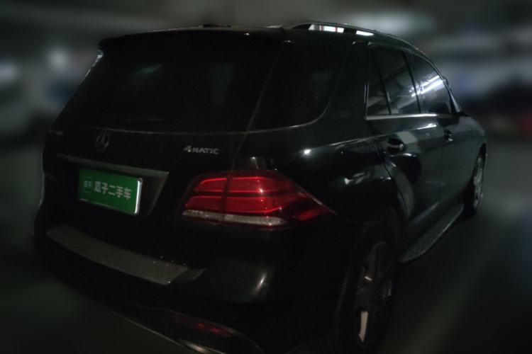 Used Mercedes-Benz GLE 2015 GLE 400 4MATIC Rear Right 45 Deg