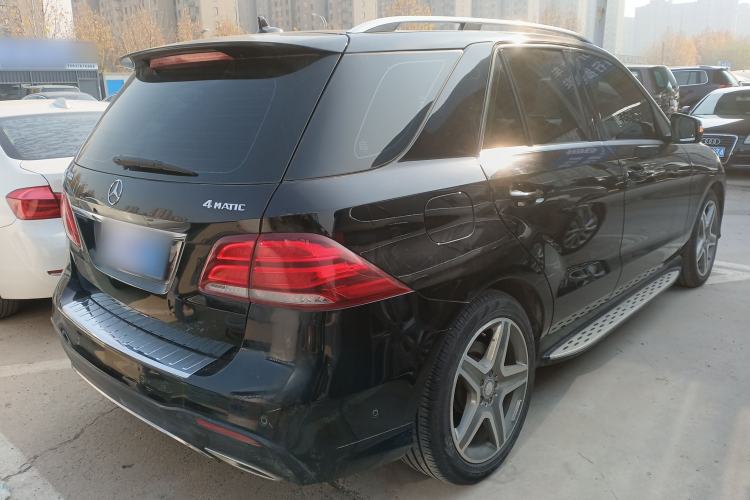 Used Mercedes-Benz GLE 2015 GLE 400 4MATIC Rear Right 45 Deg