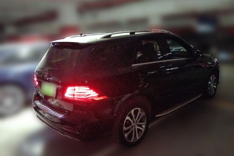Used Mercedes-Benz GLE 2015 GLE 320 4MATIC Rear Right 45 Deg
