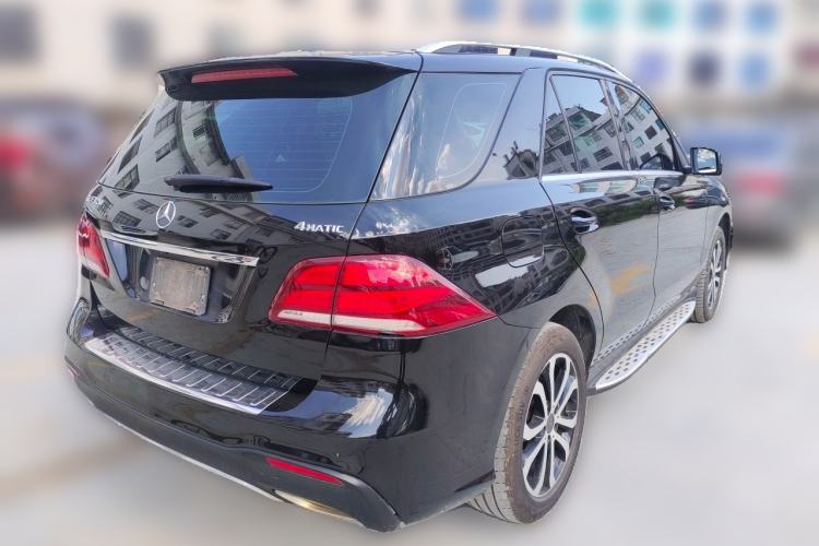 Used Mercedes-Benz GLE 2015 GLE 320 4MATIC Rear Right 45 Deg
