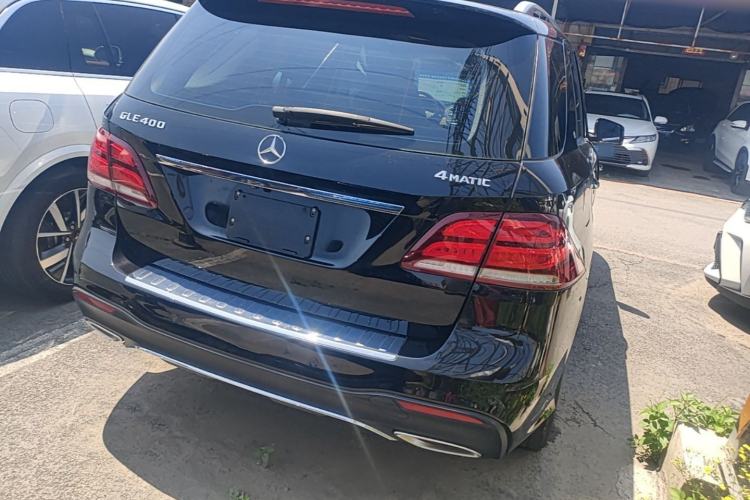Used Mercedes-Benz GLE 2015 GLE 320 4MATIC Rear Right 45 Deg