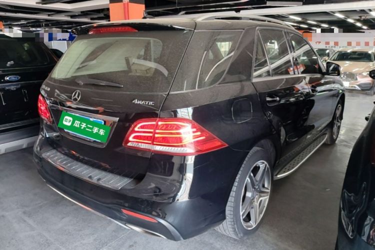 Used Mercedes-Benz GLE 2015 GLE 400 4MATIC Rear Right 45 Deg