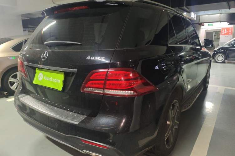 Used Mercedes-Benz GLE 2015 GLE 400 4MATIC Rear Right 45 Deg
