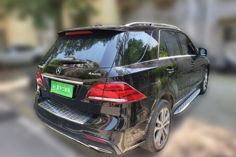 Used Mercedes-Benz GLE 2015 GLE 320 4MATIC Rear Right 45 Deg