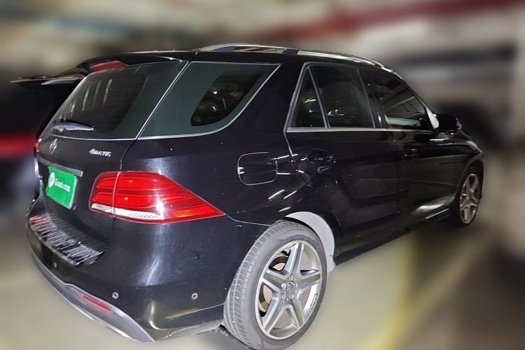 Used Mercedes-Benz GLE 2015 GLE 400 4MATIC Rear Right 45 Deg