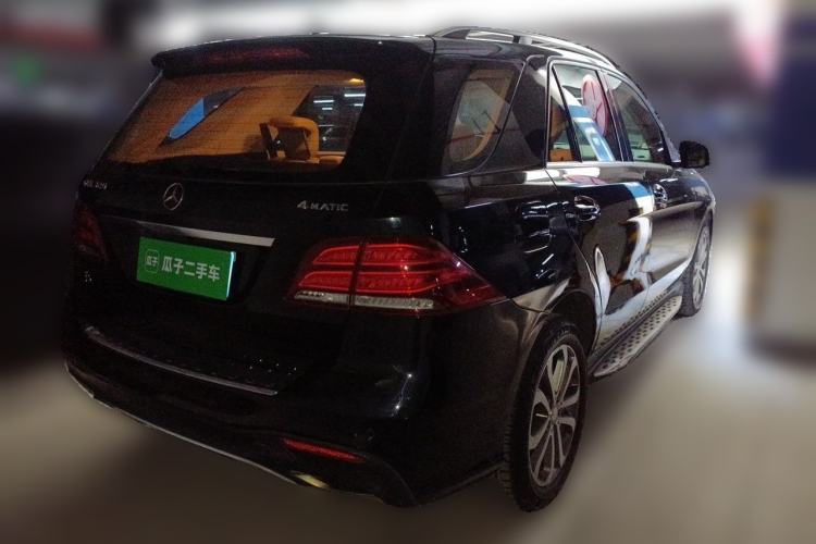 Used Mercedes-Benz GLE 2015 GLE 320 4MATIC Rear Right 45 Deg