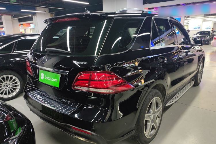 Used Mercedes-Benz GLE 2015 GLE 400 4MATIC Rear Right 45 Deg