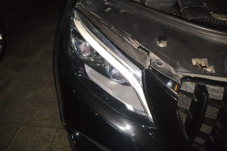 Used Mercedes-Benz GLE 2015 GLE 320 4MATIC Right Front Headlight