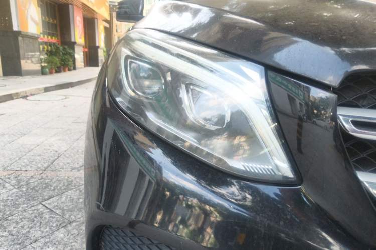 Used Mercedes-Benz GLE 2015 GLE 400 4MATIC Right Front Headlight