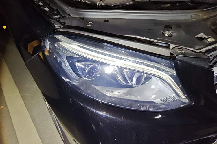 Used Mercedes-Benz GLE 2015 GLE 400 4MATIC Right Front Headlight