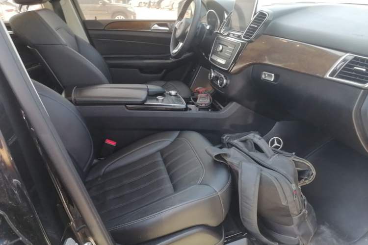 Used Mercedes-Benz GLE 2015 GLE 350 d 4MATIC Right Front Seat