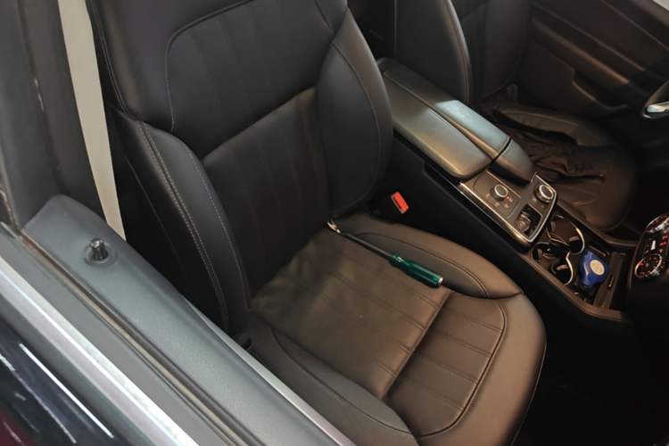 Used Mercedes-Benz GLE 2015 GLE 320 4MATIC Right Front Seat