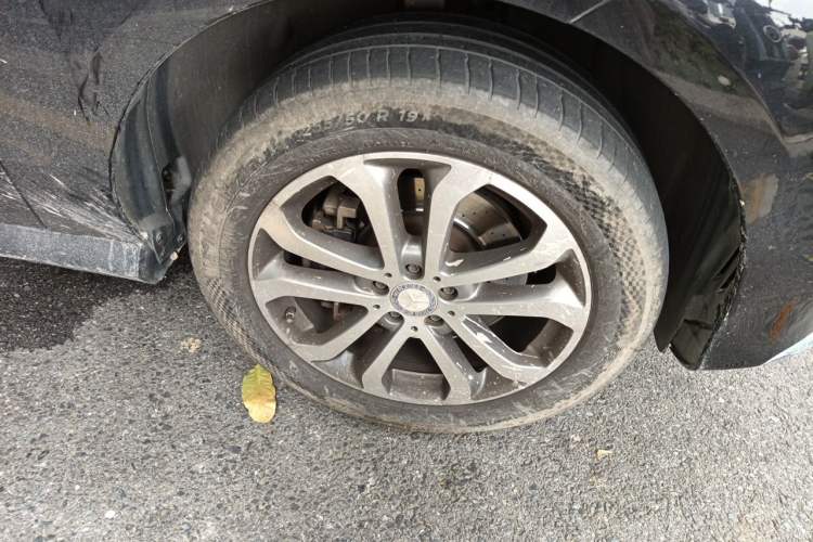 Used Mercedes-Benz GLE 2015 GLE 320 4MATIC Right Front Wheel Hub