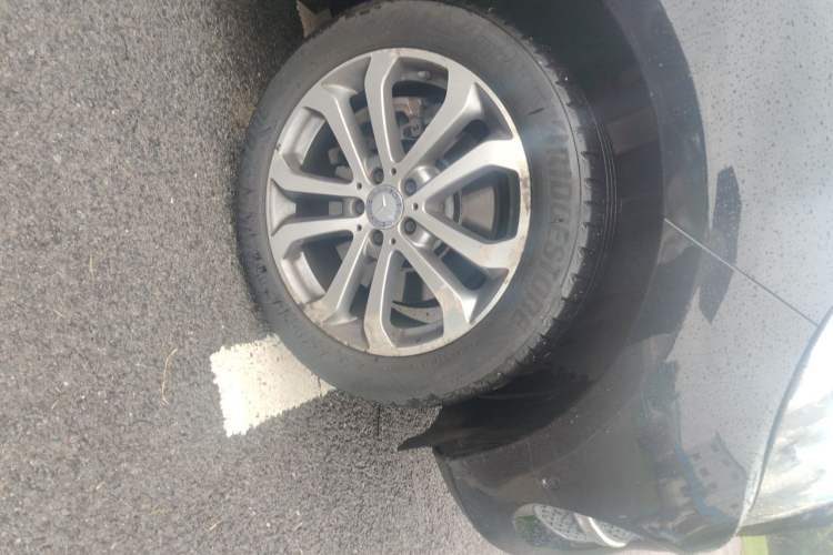 Used Mercedes-Benz GLE 2015 GLE 400 4MATIC Right Front Wheel Hub