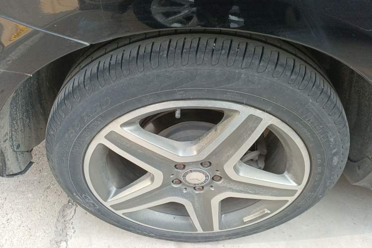 Used Mercedes-Benz GLE 2015 GLE 400 4MATIC Right Rear Wheel Hub