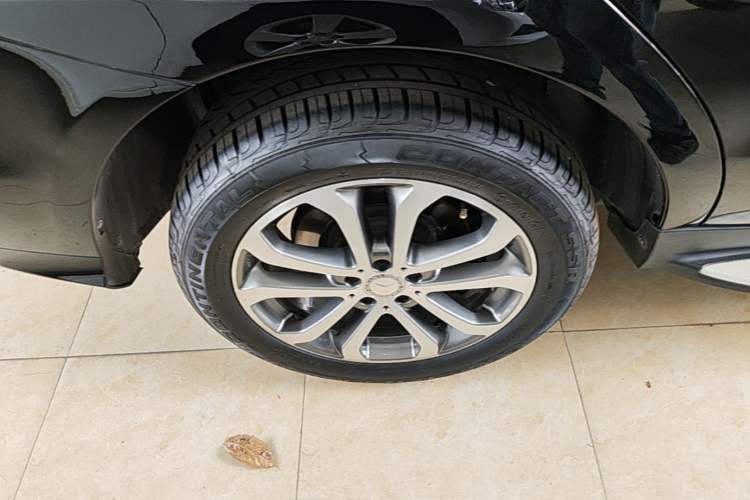 Used Mercedes-Benz GLE 2015 GLE 320 4MATIC Right Rear Wheel Hub