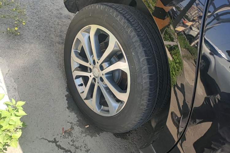 Used Mercedes-Benz GLE 2015 GLE 320 4MATIC Right Rear Wheel Hub