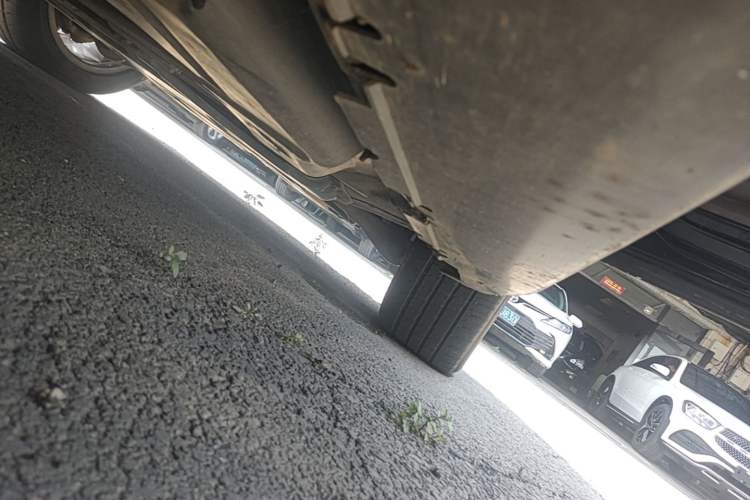 Used Mercedes-Benz GLE 2015 GLE 320 4MATIC Right Side Sill