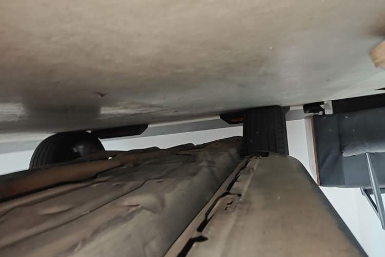 Used Mercedes-Benz GLE 2015 GLE 320 4MATIC Right Side Sill