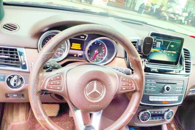 Used Mercedes-Benz GLE 2015 GLE 400 4MATIC Steering Wheel