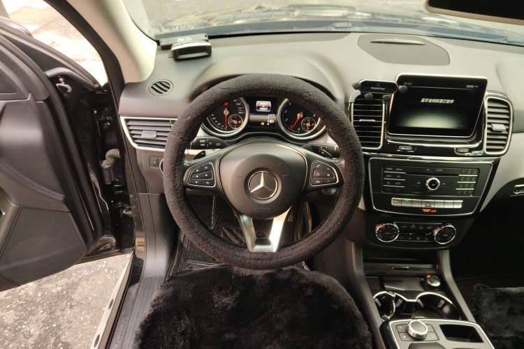 Used Mercedes-Benz GLE 2015 GLE 320 4MATIC Steering Wheel