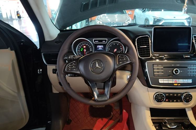 Used Mercedes-Benz GLE 2015 GLE 400 4MATIC Steering Wheel