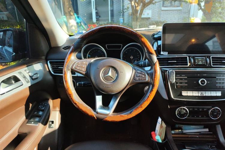 Used Mercedes-Benz GLE 2015 GLE 320 4MATIC Steering Wheel