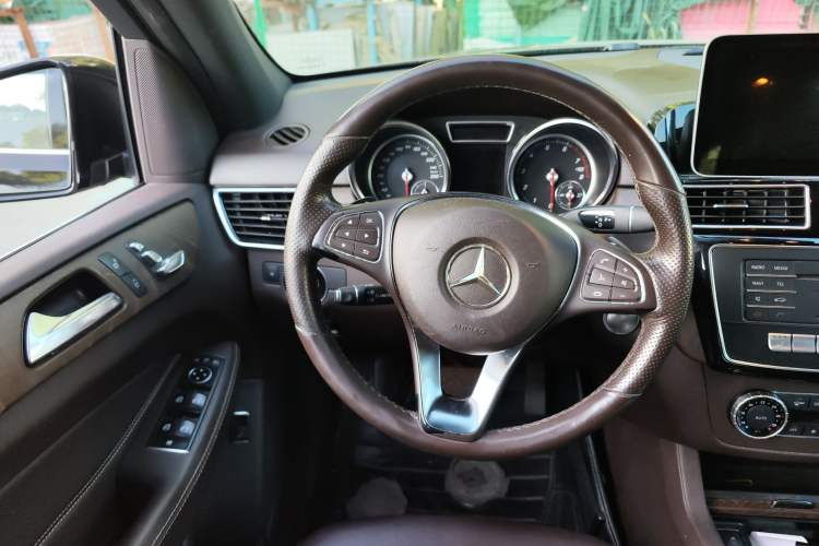 Used Mercedes-Benz GLE 2015 GLE 400 4MATIC Steering Wheel