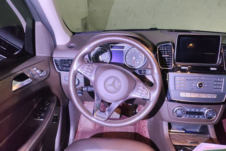 Used Mercedes-Benz GLE 2015 GLE 400 4MATIC Steering Wheel