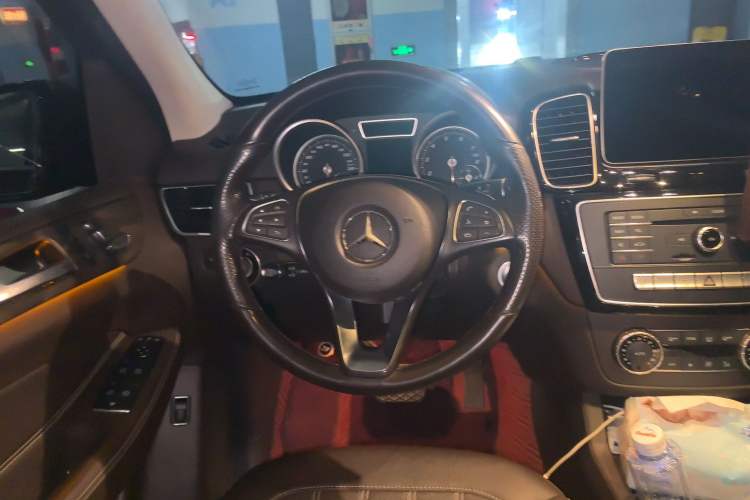 Used Mercedes-Benz GLE 2015 GLE 320 4MATIC Steering Wheel