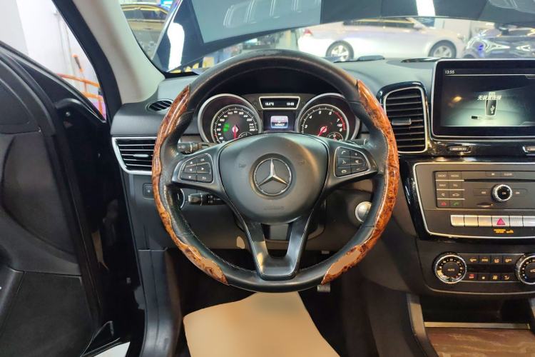 Used Mercedes-Benz GLE 2015 GLE 400 4MATIC Steering Wheel