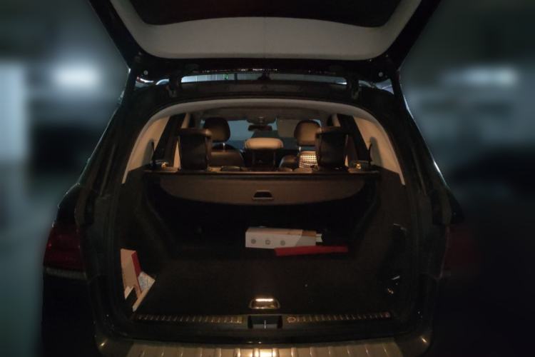 Used Mercedes-Benz GLE 2015 GLE 400 4MATIC Trunk