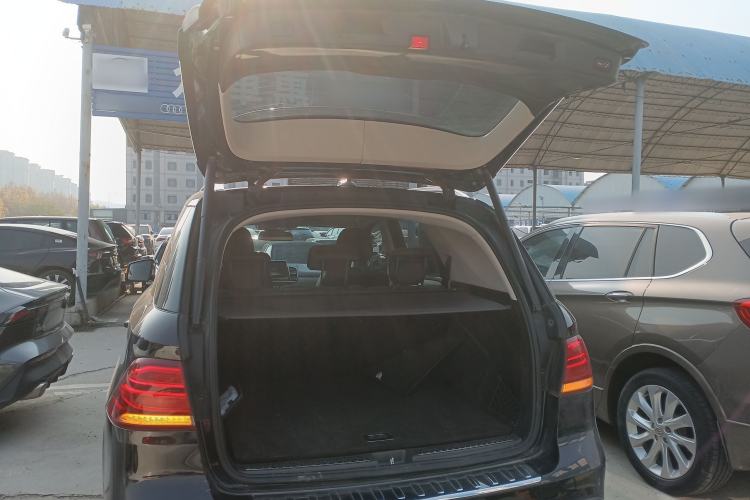 Used Mercedes-Benz GLE 2015 GLE 400 4MATIC Trunk
