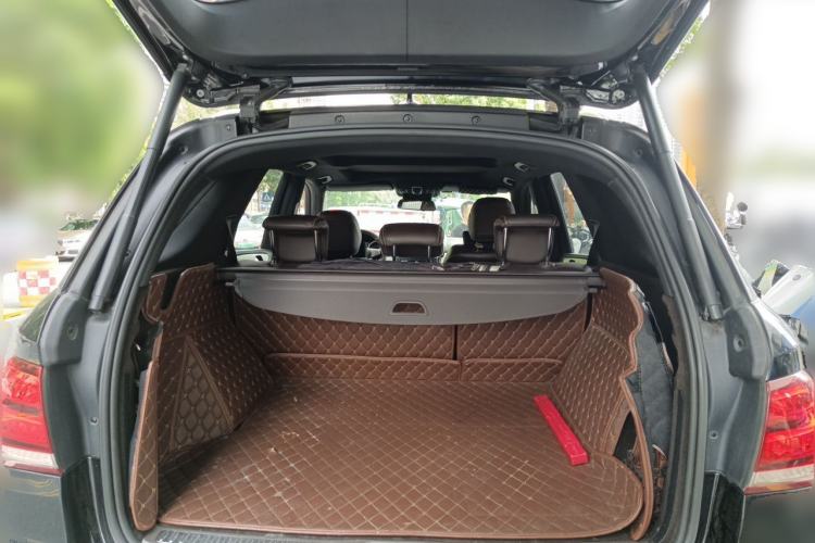 Used Mercedes-Benz GLE 2015 GLE 320 4MATIC Trunk