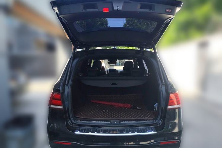 Used Mercedes-Benz GLE 2015 GLE 320 4MATIC Trunk