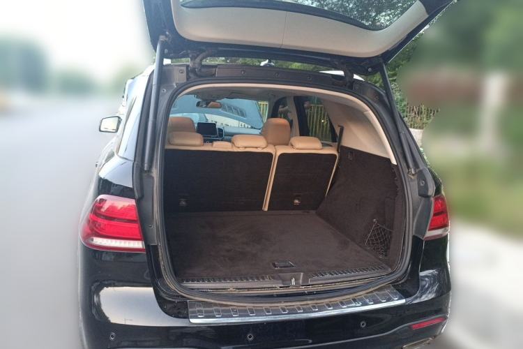 Used Mercedes-Benz GLE 2015 GLE 400 4MATIC Trunk