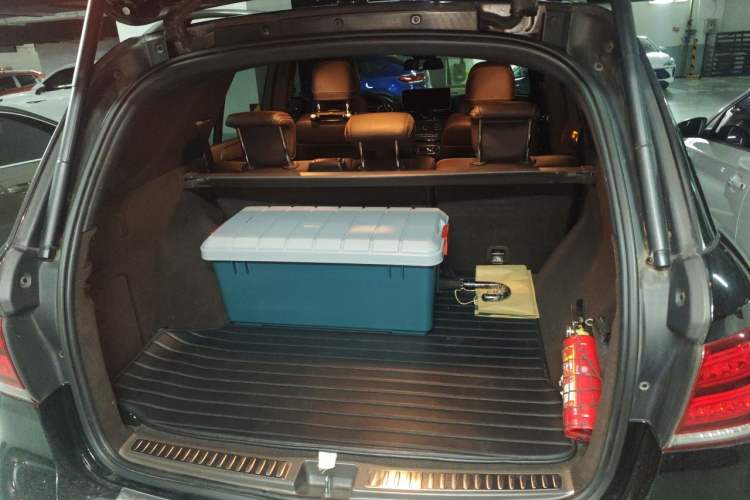 Used Mercedes-Benz GLE 2015 GLE 400 4MATIC Trunk