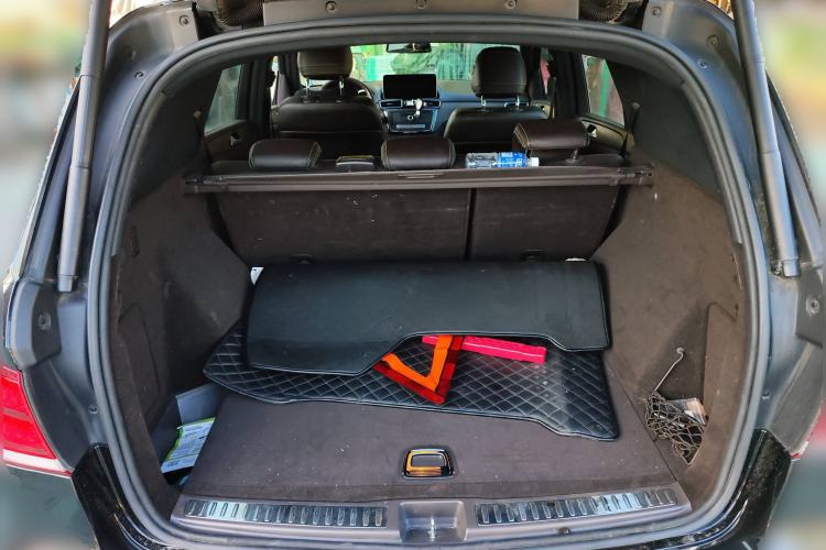 Used Mercedes-Benz GLE 2015 GLE 400 4MATIC Trunk