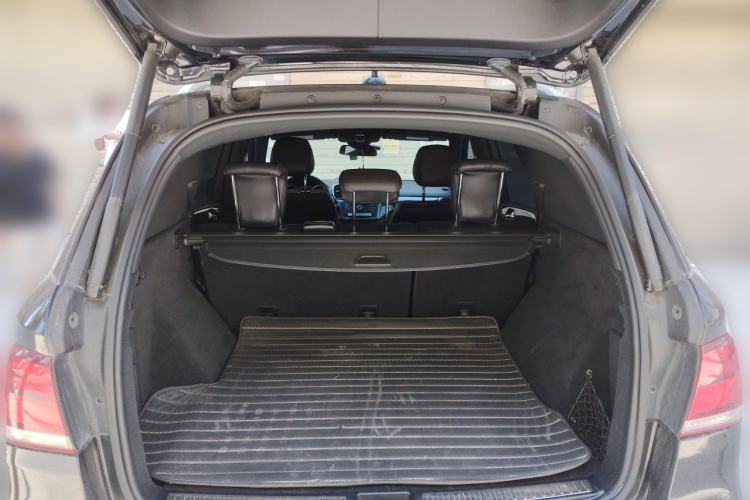 Used Mercedes-Benz GLE 2015 GLE 350 d 4MATIC Trunk